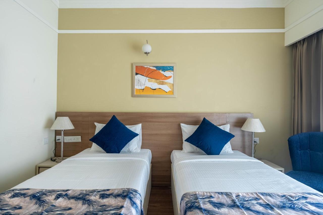 Starlit Suites Newtown Колката Екстериор снимка