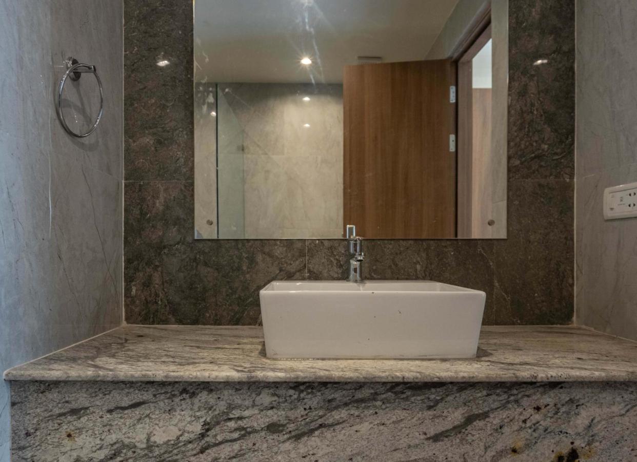 Starlit Suites Newtown Колката Екстериор снимка