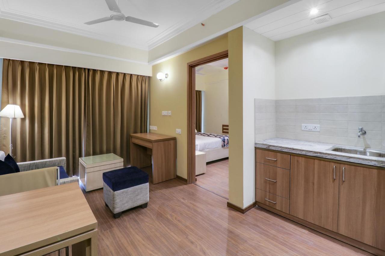Starlit Suites Newtown Колката Екстериор снимка