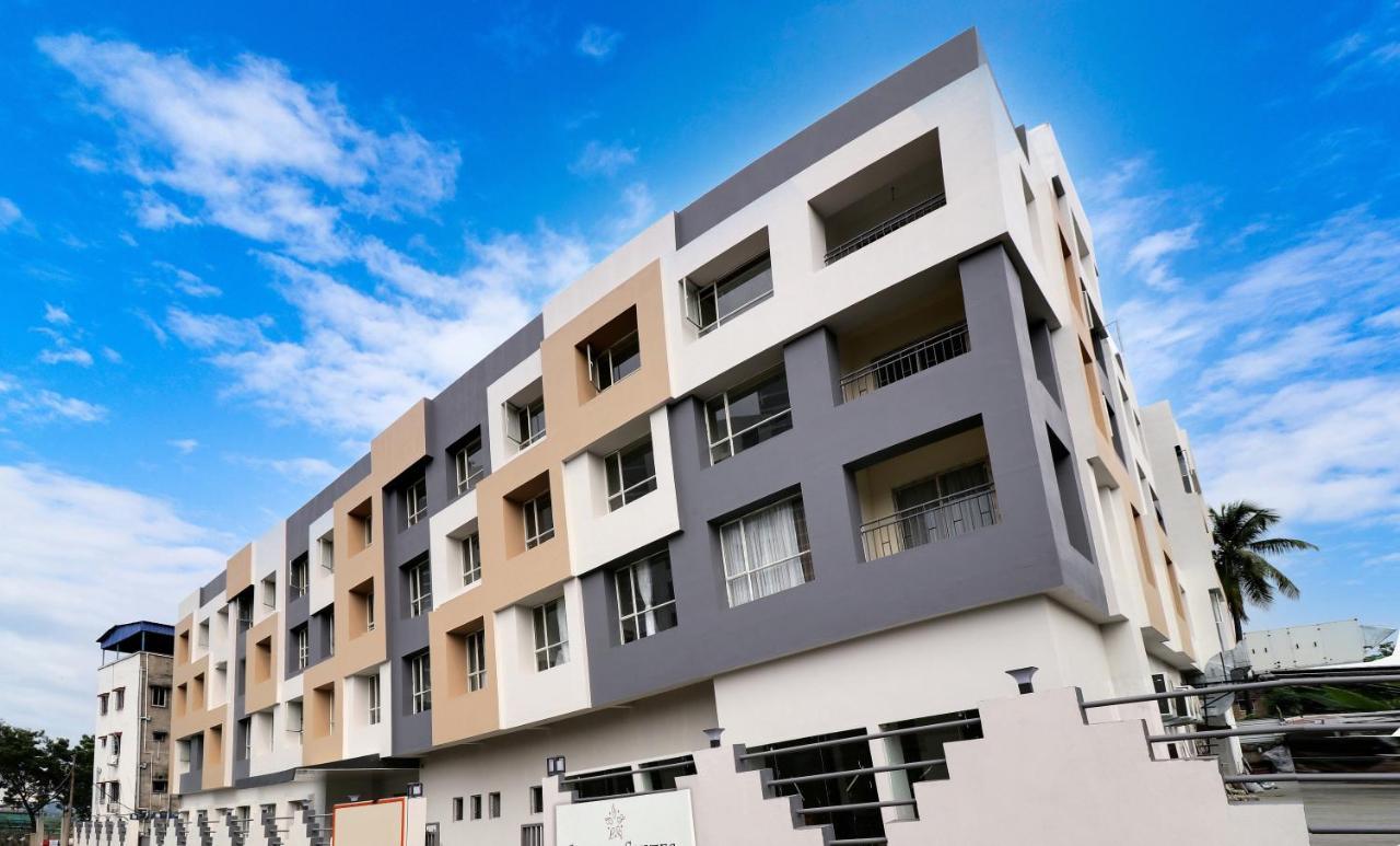 Starlit Suites Newtown Колката Екстериор снимка