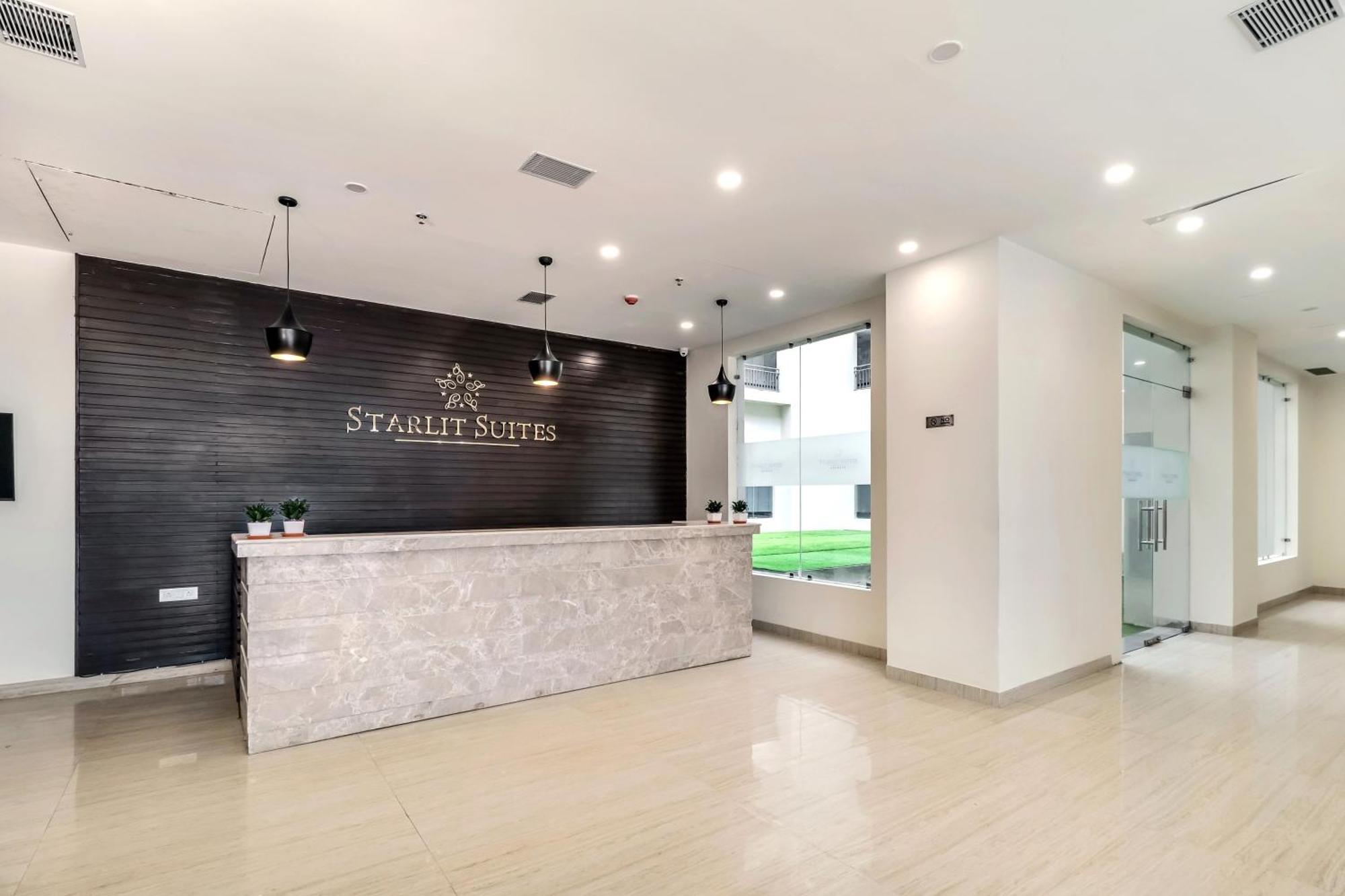Starlit Suites Newtown Колката Екстериор снимка