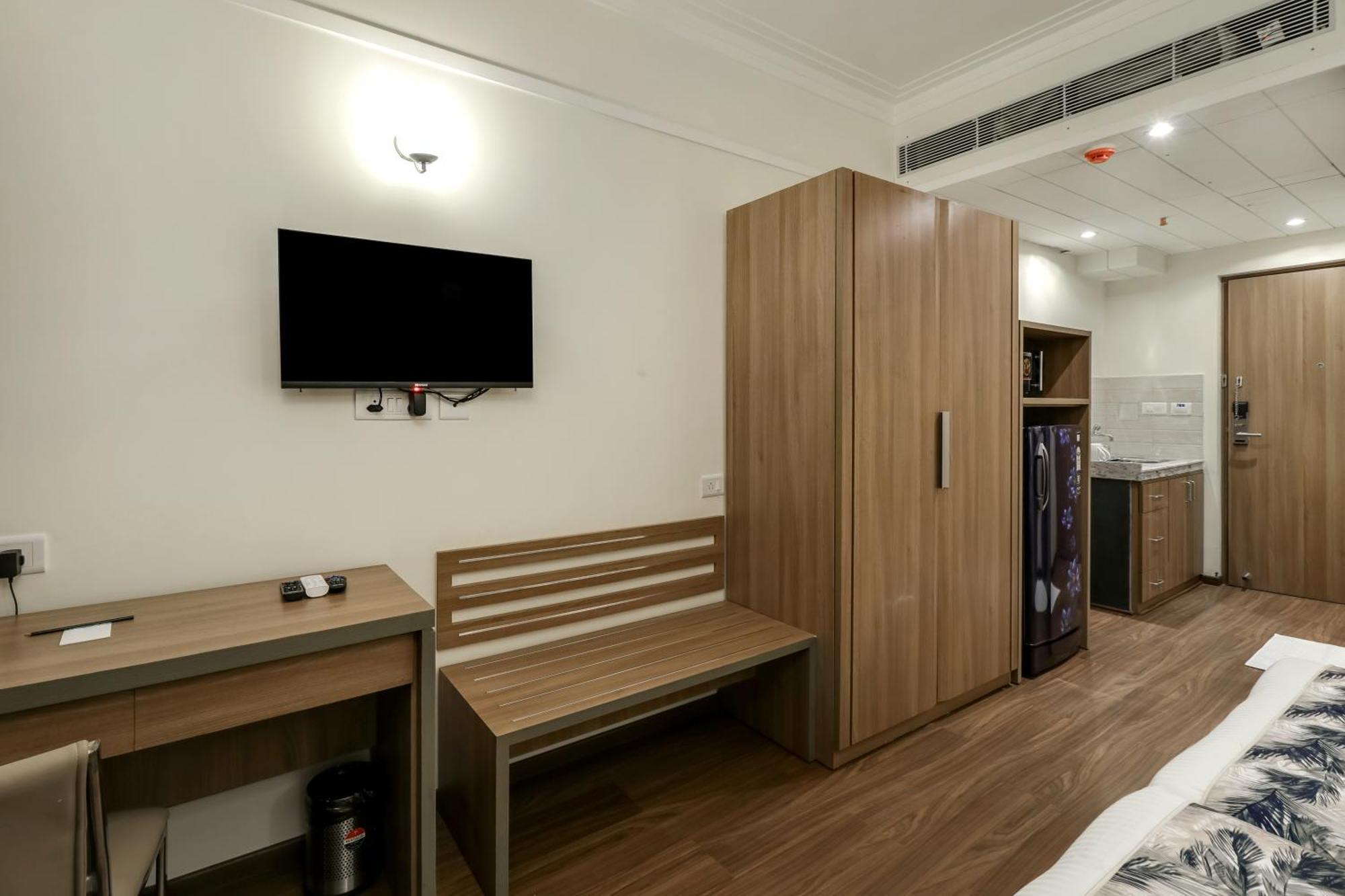 Starlit Suites Newtown Колката Екстериор снимка