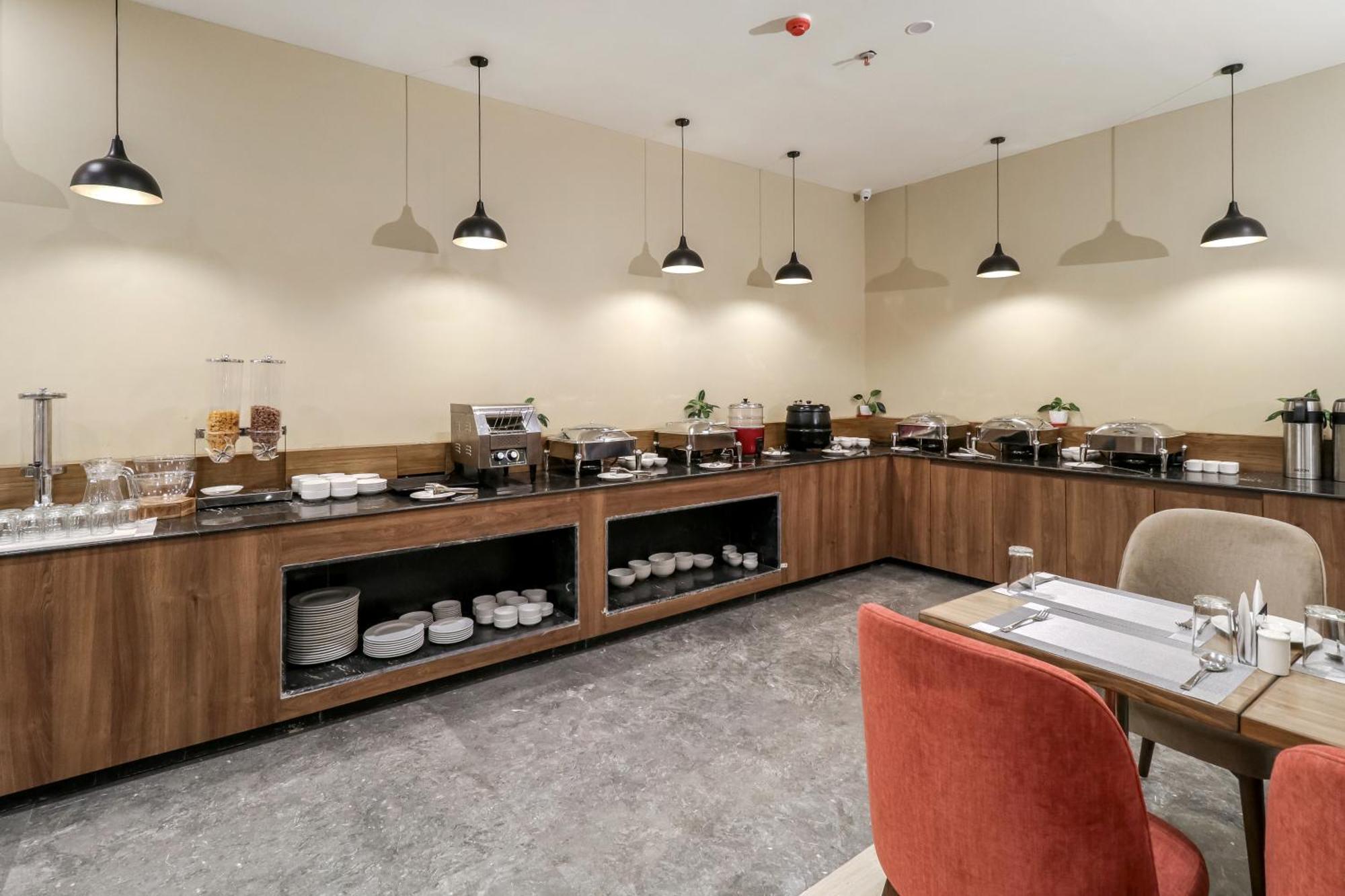 Starlit Suites Newtown Колката Екстериор снимка